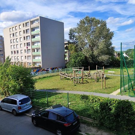 Room & Parking In Shared Appartment With Proprietor L 25 Mins From Paris Gare Du Nord, Cdg Airport & Stade De France Montmagny ภายนอก รูปภาพ